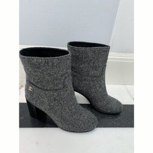 Ultimate Chanel Boots EU37